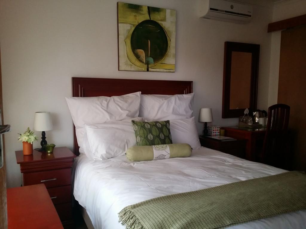 Alicia'S B&B Roodepoort Exterior foto