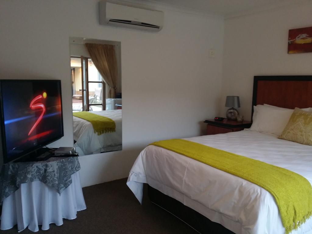 Alicia'S B&B Roodepoort Quarto foto